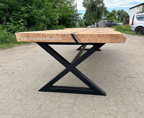 Стол из массива бука