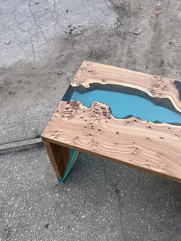 Письменный стол с водопадом из эпоскидной смолы, фото 4